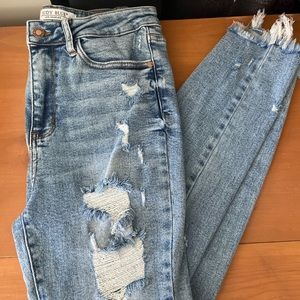 Judy Blue Light Wash Distressed Skinny Jeans